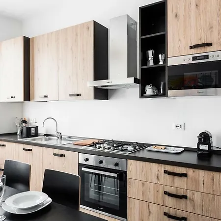 Comfortable Family Group Via Paruta Lejlighed *